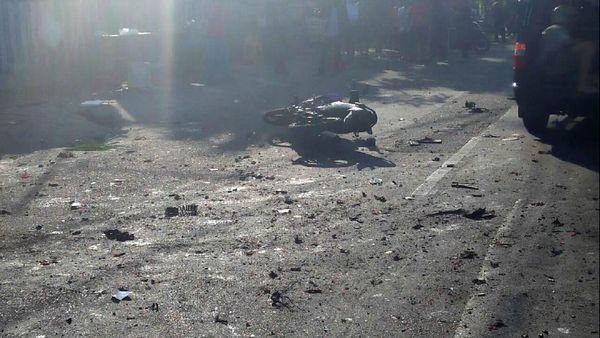 Foto-Foto Bom Gereja di Surabaya