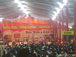 Gus Mus Ingin Jokowi Ajak Umat Muslim RI Perbanyak Istighfar