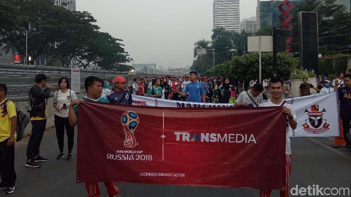 Ayo Menggiring Bola di Car Free Day di depan FX Sudirman sampai ke Bunderan HI (Foto: Amalia Dwi Septi)