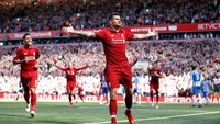 Gol ini pun dirayakan Dejan Lovren dengan gaya seraya menjawab kritik yang datang sepanjang musim kepadanya. (Phil Noble/Reuters)