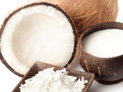 Siapkan Santan Segar dengan Cara Ini Agar Masakan Lebih Gurih Alami