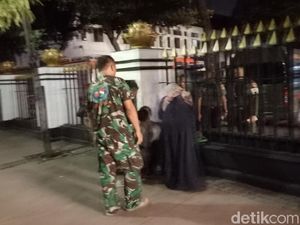 Potret Motor yang Digunakan Orang Mencurigakan di Depan Mabes TNI AD Potret Motor yang Digunakan Orang Mencurigakan di Depan Mabes TNI AD