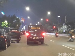 3 Orang Mencurigakan Diamankan, Mobil Gegana Datang ke Mabes AD