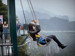 Ayunan Super Ekstrem di China, Ada di Ketinggian 304 Meter
