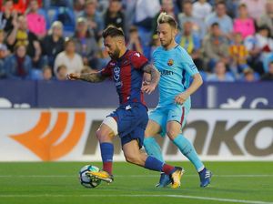 Levante Beri Barcelona Kekalahan Pertama di Liga dalam Drama 9 Gol Levante Beri Barcelona Kekalahan Pertama di Liga dalam Drama 9 Gol