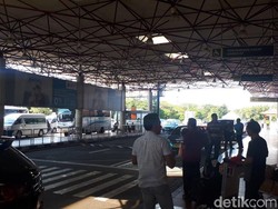 Terkait Teror Bom, Penumpang di Bandara Juanda Was-was