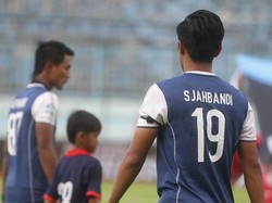 Ada Doa Bersama dan Pita Hitam di Laga Arema FC vs PSM