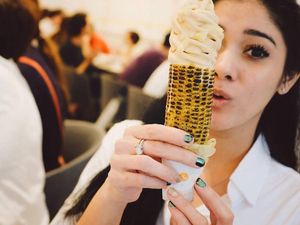 Keseruan  Naysila Mirdad Kulineran di Jepang hingga Gaya Makan Lee Min Ho