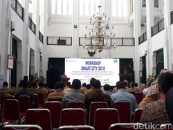 Jabar Bangun 3.000 Kilometer Fiber Optik Senilai Rp 500 M