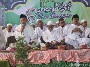 Bersama Kiai Sepuh, Gus Ipul Ajak Doakan Jawa Timur Damai