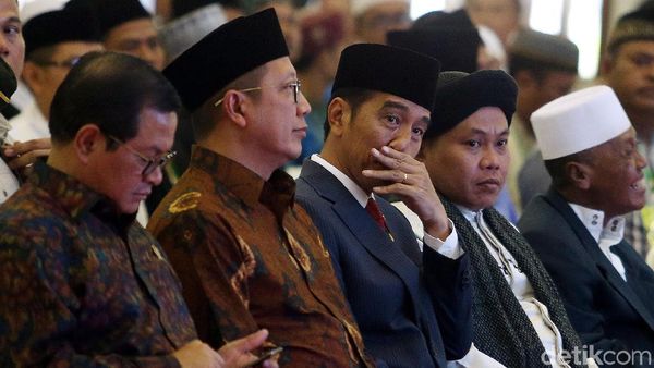 Jokowi Ungkit Bom di Surabaya di Acara Gerakan Bela Negara