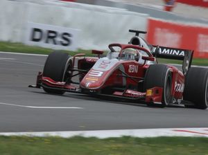 Sean Gelael Finis Keenam di Sprint Race Barcelona Sean Gelael Finis Keenam di Sprint Race Barcelona