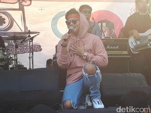 Rizky Febian Nangis di Acara Ultah Sang Adik, Sule Anggap Wajar Rizky Febian Nangis di Acara Ultah Sang Adik, Sule Anggap Wajar