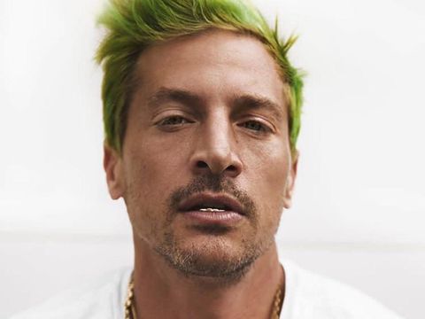 Simon Rex