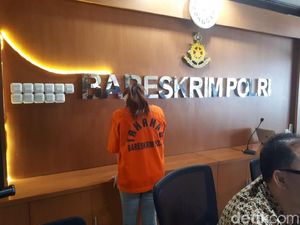 Polisi Tangkap Perempuan Penyedia Seks BDSM di Kalibata City Polisi Tangkap Perempuan Penyedia Seks BDSM di Kalibata City
