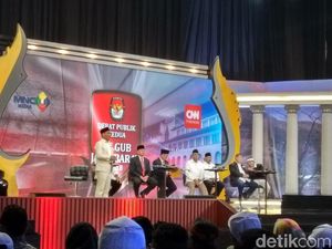 Duka Cita dan Kecaman Aksi Teror Bom Mengemuka di Debat Pilgub Jabar Duka Cita dan Kecaman Aksi Teror Bom Mengemuka di Debat Pilgub Jabar