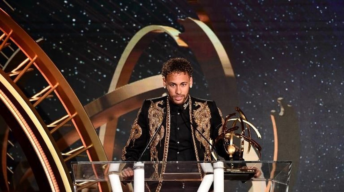 Neymar menjadi Pemain Terbaik Liga Prancis musim ini (Foto: FRANCK FIFE/AFP)