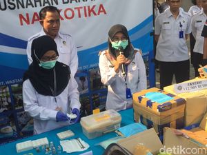 BNN Musnahkan 97 Kg Sabu dan Ratusan Ribu Ekstasi