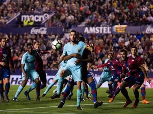 Busquets: Gagal Invincible Tak Nodai Pencapaian Barca Busquets: Gagal Invincible Tak Nodai Pencapaian Barca