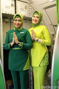 6 Fakta tentang Pramugari yang Bunda Bisa Beri Tahu ke Anak