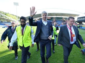 Karena Wenger Sudah Kecanduan Sepakbola