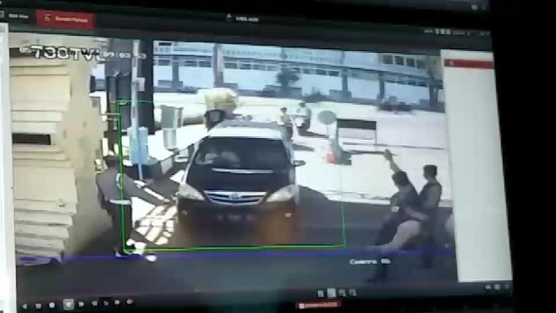 Pelaku Bom di Mapolrestabes Surabaya Diduga Satu Keluarga