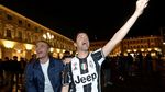 Foto: Juventus Kunci Scudetto, Turin Berpesta