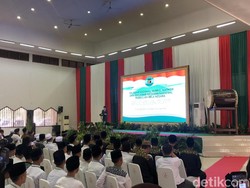 Hadiri Gerakan Bela Negara, Jokowi Ungkit Bom di Surabaya