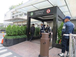 Daftar Mal Tutup Sebagian Toko