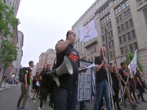 Pemuda Yahudi Protes Kebijakan Trump