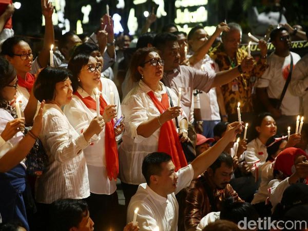 Doa Bersama untuk Korban Bom Surabaya