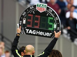 Lima Pergantian Pemain Berlaku Sampai 2020/2021 Lima Pergantian Pemain Berlaku Sampai 2020/2021