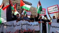 58 Warga Palestina Tewas Saat Bentrok dengan Tentara Israel