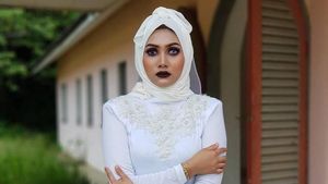 Foto: Viral Hijab Pocong Untuk Pernikahan, Berani Pakai?
