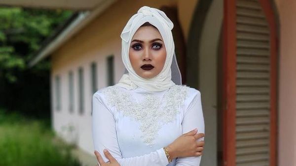 Foto: Viral Hijab Pocong Untuk Pernikahan, Berani Pakai?