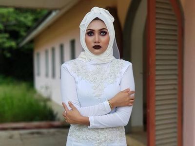 Foto: Viral Hijab Pocong Untuk Pernikahan, Berani Pakai?