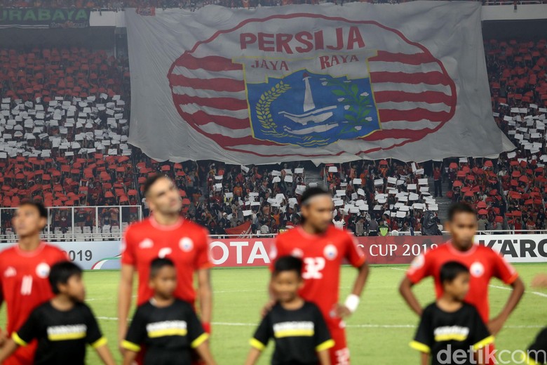 Duka dan Kecewa Anies-Ridwan Kamil atas Tewasnya Suporter Persija Duka dan Kecewa Anies-Ridwan Kamil atas Tewasnya Suporter Persija