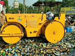 Ribuan Miras Dimusnahkan dari Hasil Operasi Pekat Kalimaya