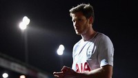 Bek Tottenham Hotspur, Jan Vertonghen, mampu membuat 64 tekel sukses dan 60 intercept. Kontribusinya itu layak menjadi pilihan di bek tengah starting eleven terbaik Premier League musim ini. (Foto: Dan Mullan/Getty Images)