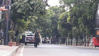 Foto: Gegana Turun Tangan Cek Benda Mencurigakan di Palmerah
