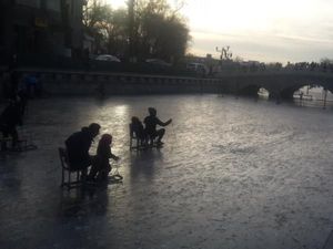 Saat Danau di China Beku, Ini yang Terjadi