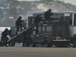 Apa Payung Hukum TNI Ikut Ganyang Teroris?