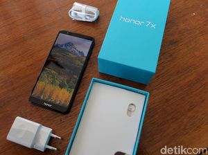 Unboxing Ponsel Honor 7X, Penantang Kuat di Kelas Menengah Unboxing Ponsel Honor 7X, Penantang Kuat di Kelas Menengah