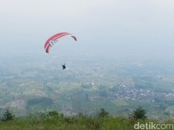 Sensasi Terbang Melihat Gunung-gunung Sekitar Wonosobo