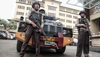 Situasi Siaga 1 di Polres Metro Jakut, Polisi Bersenjata Disiagakan