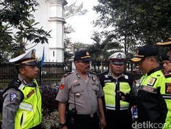 Aksi Teror Sasar Polisi, Kapolda Jabar Semangati Anak Buahnya
