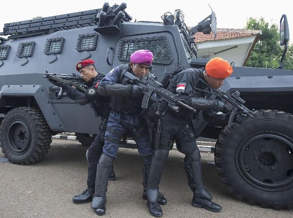 Pasukan Elite Anti-Teror Siap Turun Gunung