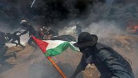 Potret Aksi Warga Palestina Protes Kedubes AS di Yerusalem