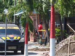 Istri Teroris Sidoarjo yang Ditembak Densus 88 Pegawai Kemenag