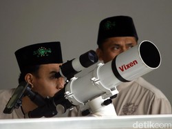 Doa Melihat Hilal Sesuai Sunnah: Teks Arab, Arti, hingga Hukum Membacanya